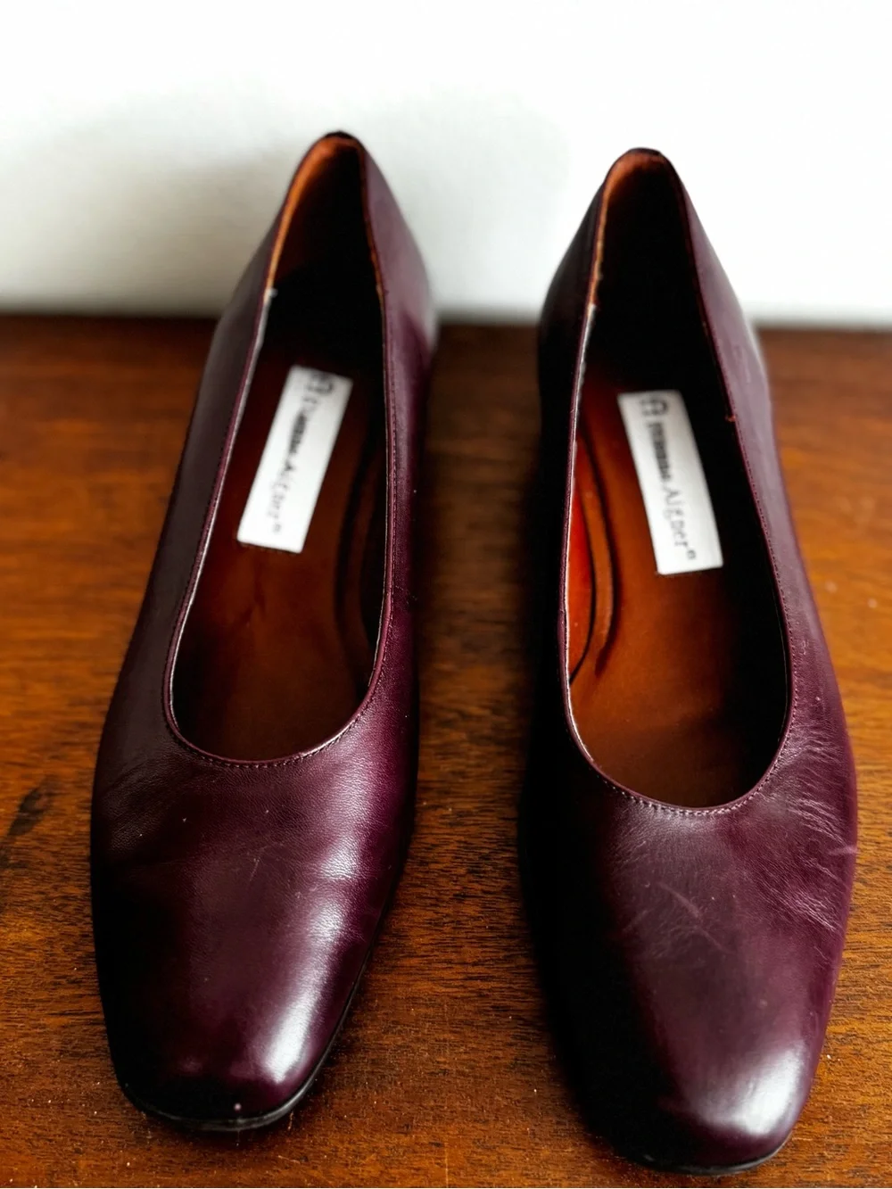 Etienne Aigner Women's Leather Flats in Burgundy